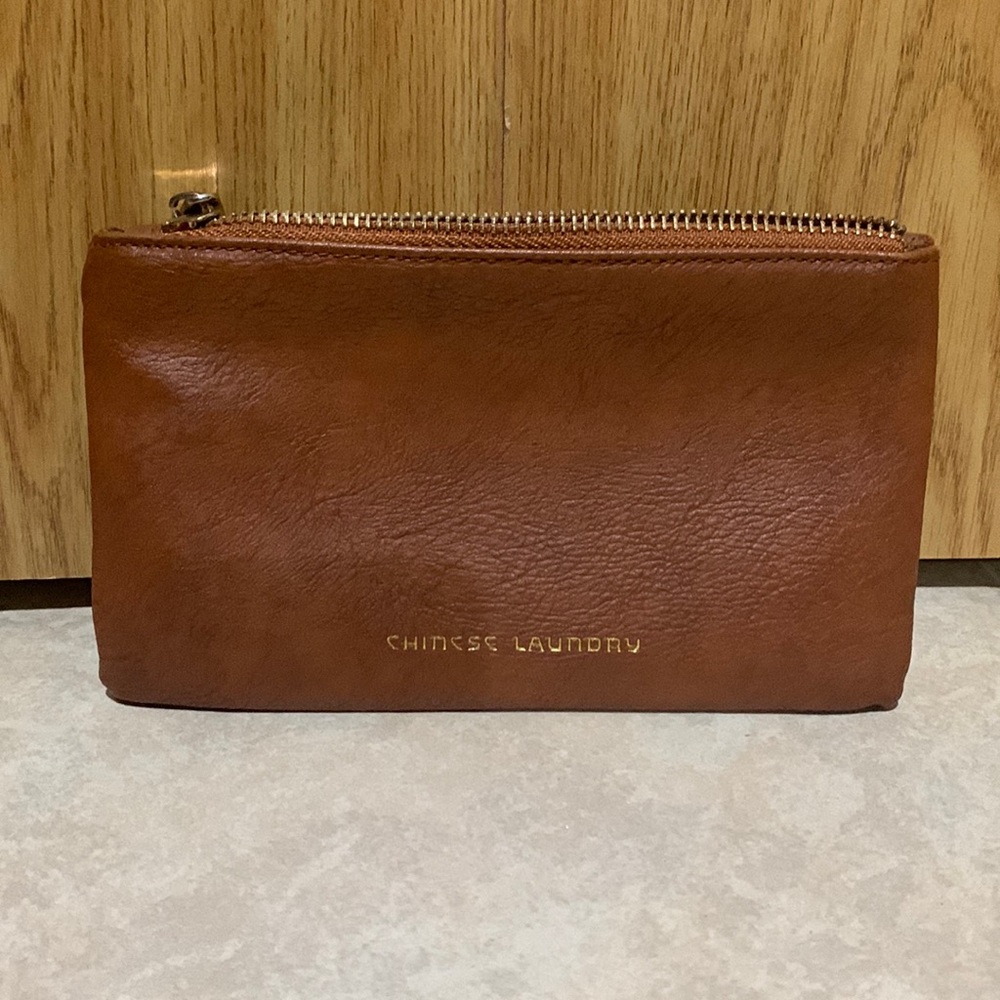 Chinese Laundry Hand Purse Wallet